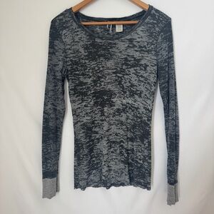 BKE Charcoal and Light Gray Long Sleeve Top